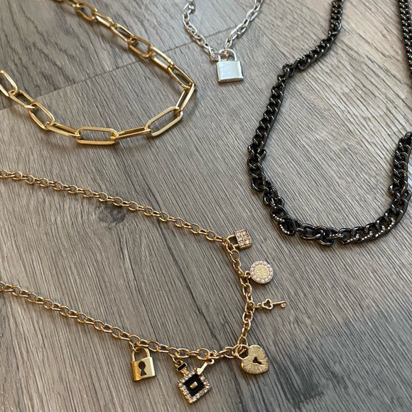 Claire’s Statement Chains - Necklace Bundle - Picture 2 of 6